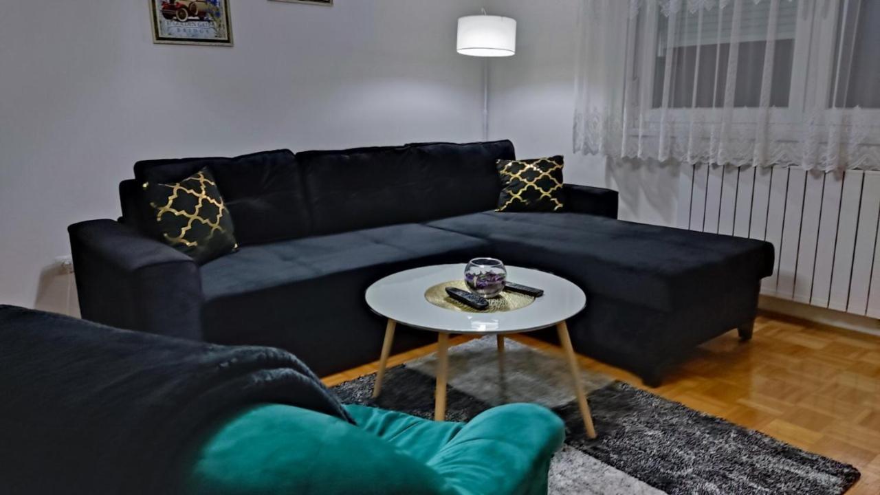 Apartman Carica Високо Екстериор снимка