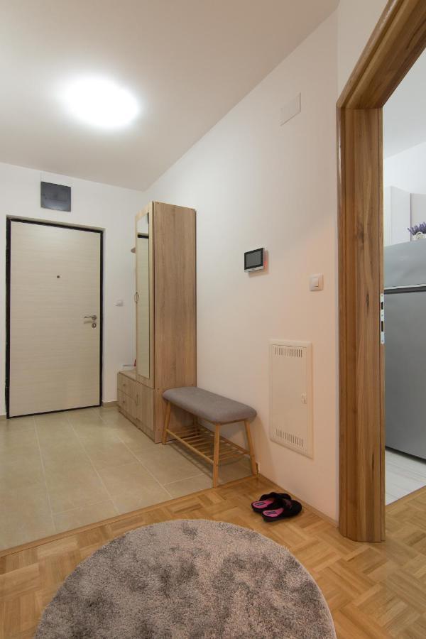 Apartman Carica Високо Екстериор снимка