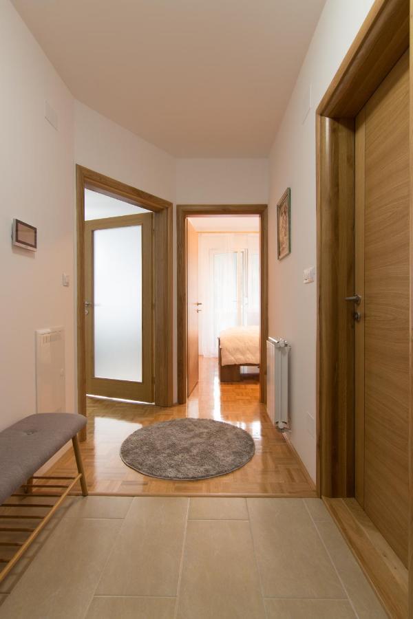 Apartman Carica Високо Екстериор снимка